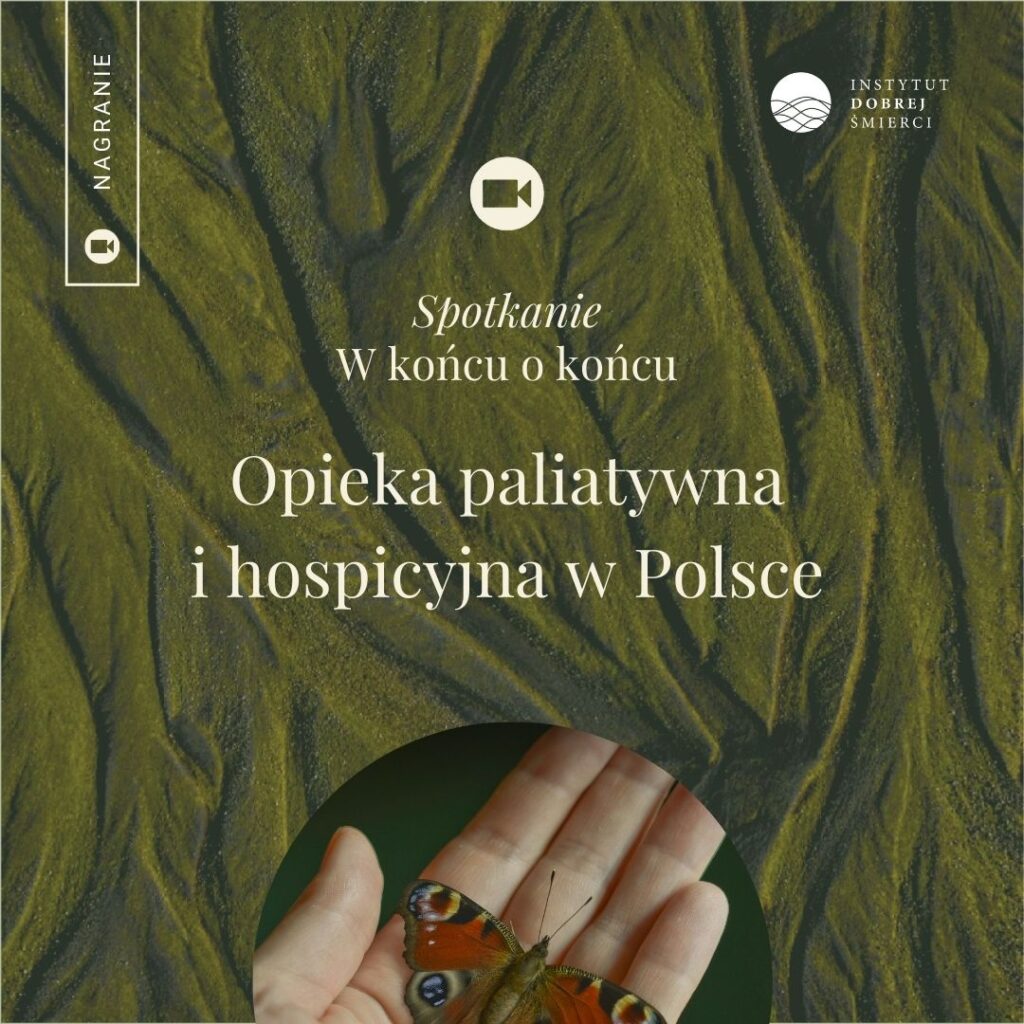 Grafika przedstawia motyla rozpostartego na dłoni.