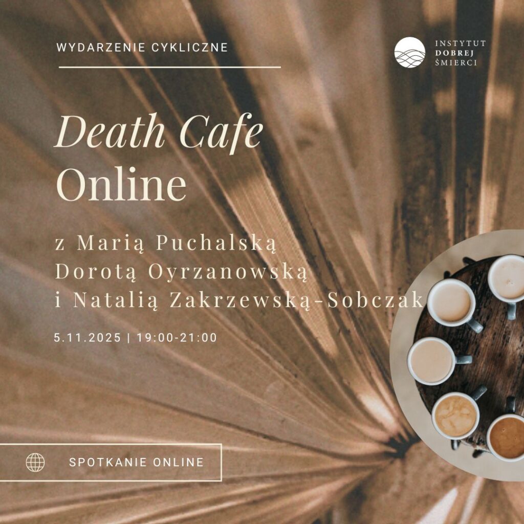 Filiżanki w okręgu i drewniane tło