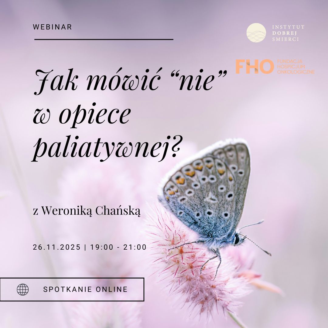 Napis na różowym tle i motyl