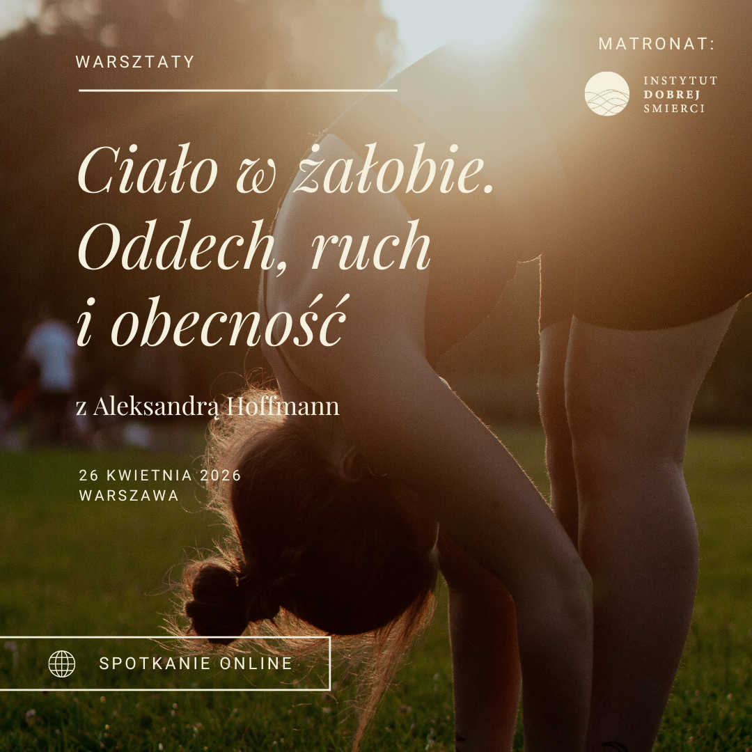 Kobieta w skłonie do kolan i kremowy napis