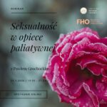 Zamarznięta różowa róża i czarne napisy