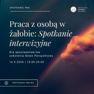 chmura, tęcza i napis